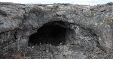 19号線沿いのラバチューブ（溶岩トンネル） » 奥が深いんです ／ コナ・コースト ハワイ島