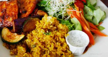 プカプカ・キッチン » ヒロ、ダウンタウンの人気レストラン ／ ハワイ島