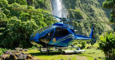 ブルー・ハワイアン・ヘリコプターズ　ハワイ島一周＋滝着陸（2019年7月）» 滝への着陸が鳥肌もの！ ／ オプショナルツアー